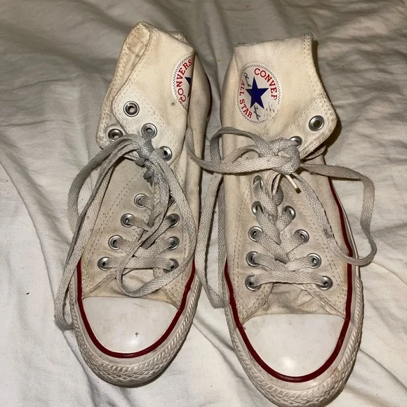 Converse Shoes Men’s 7 Women’s 9 - Picture 2 of 8